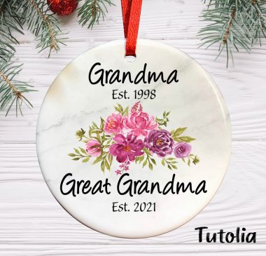 Custom New Great Grandma Ornament Great Grandma Pregnancy Announcement 1