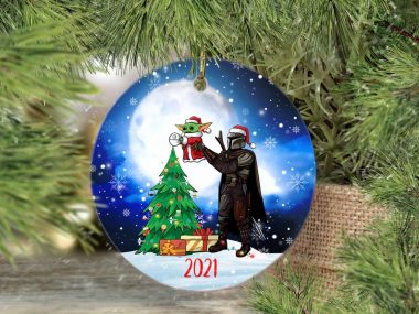 The Mandalorian baby yoda Christmas ornament 2