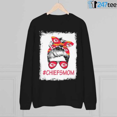 Chiefsmom Messy Bun Mothers day 2022 short Sweatshirt