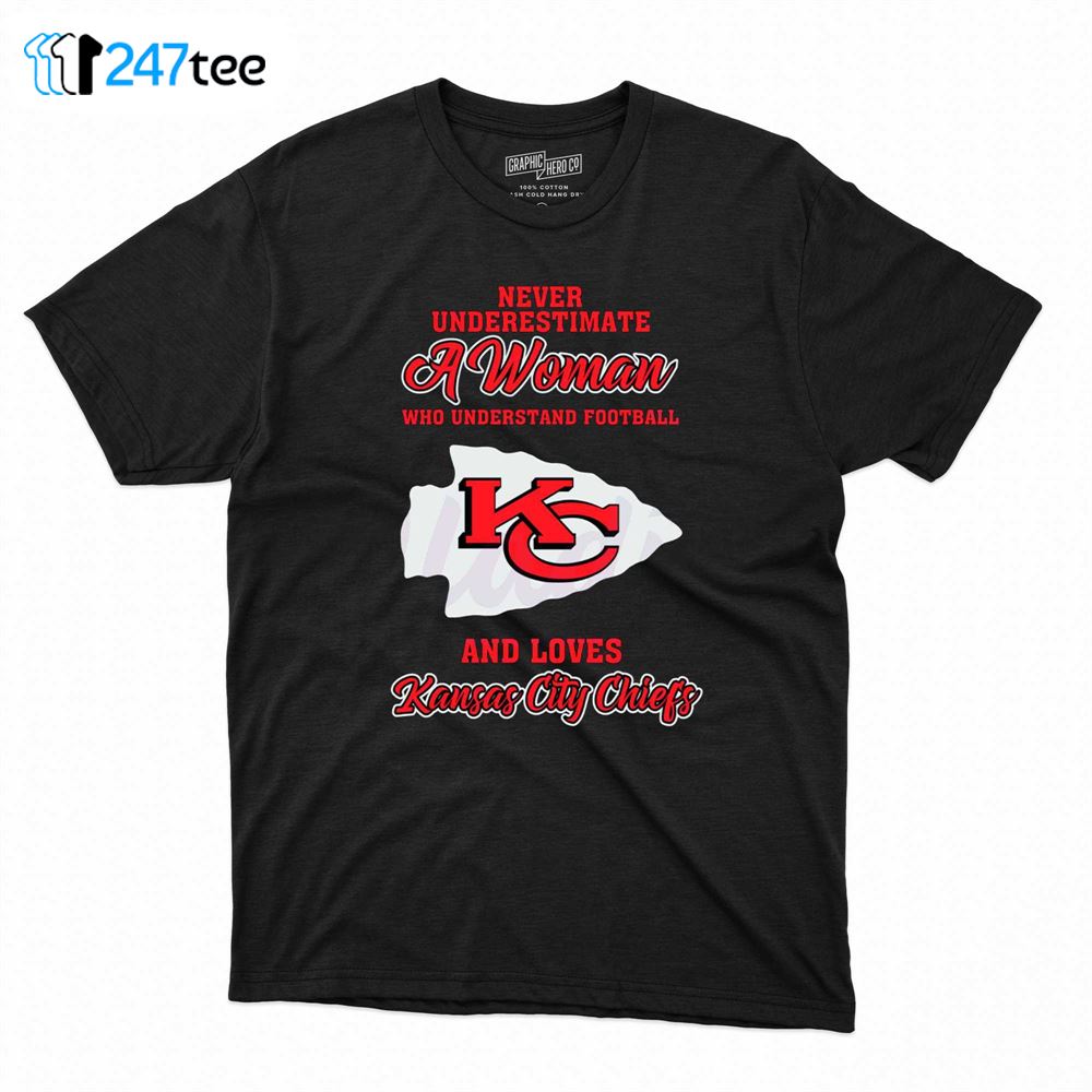 A Woman Who Understands Football Kansas City Chiefs Shirt, hoodie