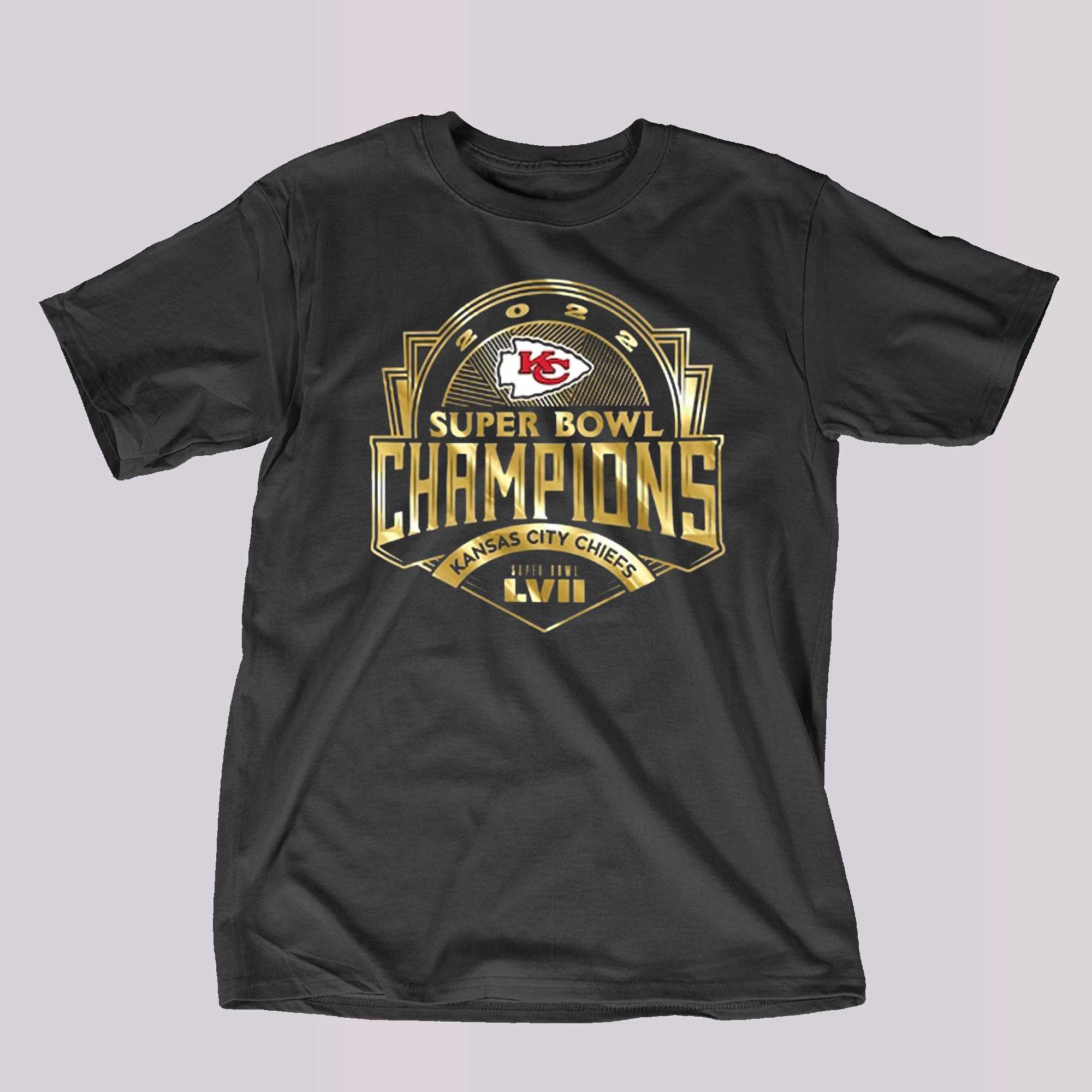 Kansas City Super Bowl Champions 2023 v2 - Kansas City Chiefs - T-Shirt