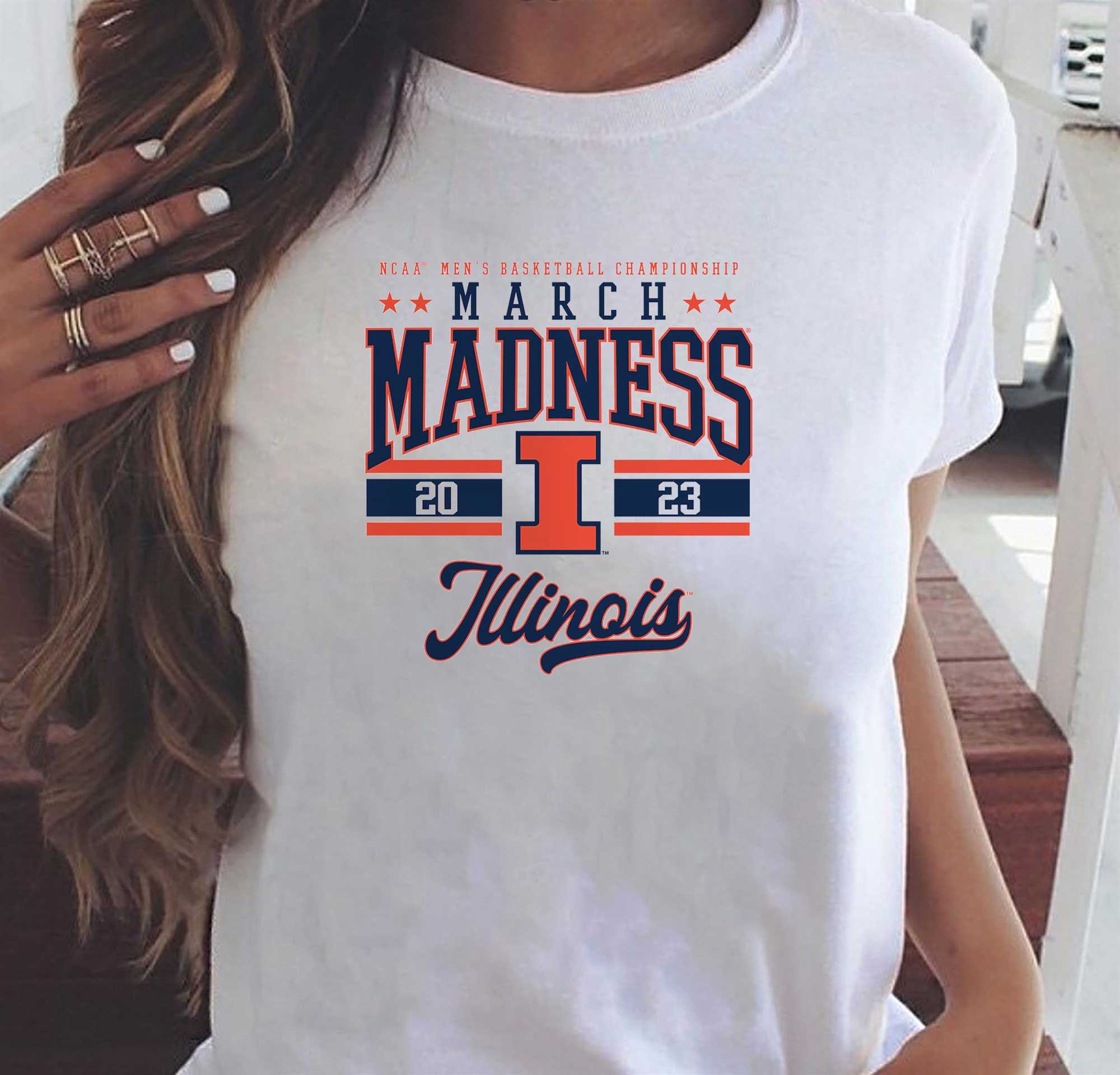 Illinois Fighting Illini Old School Basketball Ringspun T-Shirt