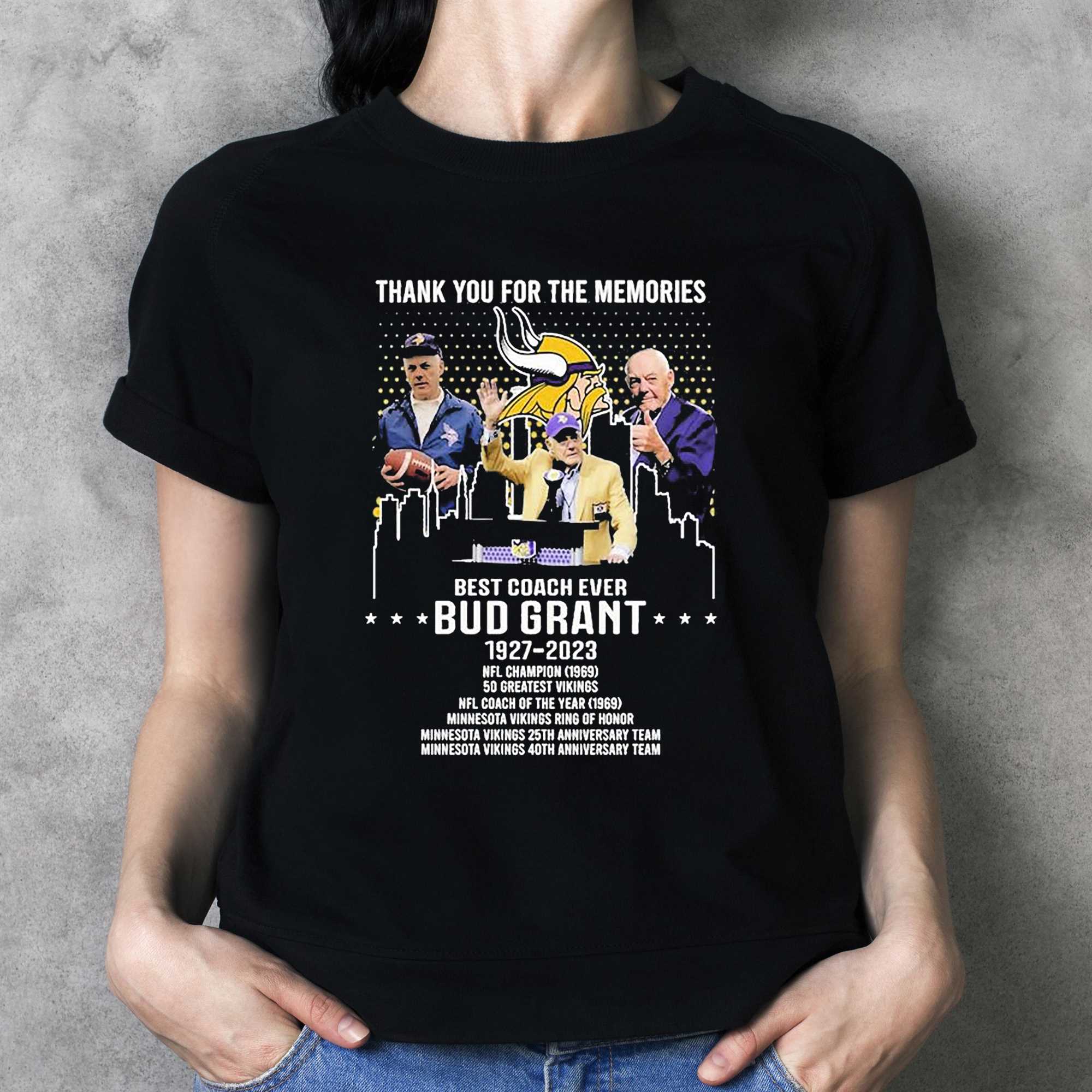 Minnesota Vikings All Time Great Football Player Unisex T-Shirt For Men  Women